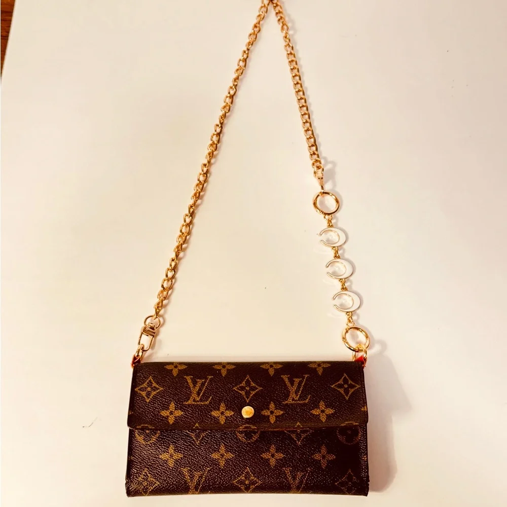 Louis Vuitton Monogram Trifold intentional Bifold wallet - Picture 8 of 16